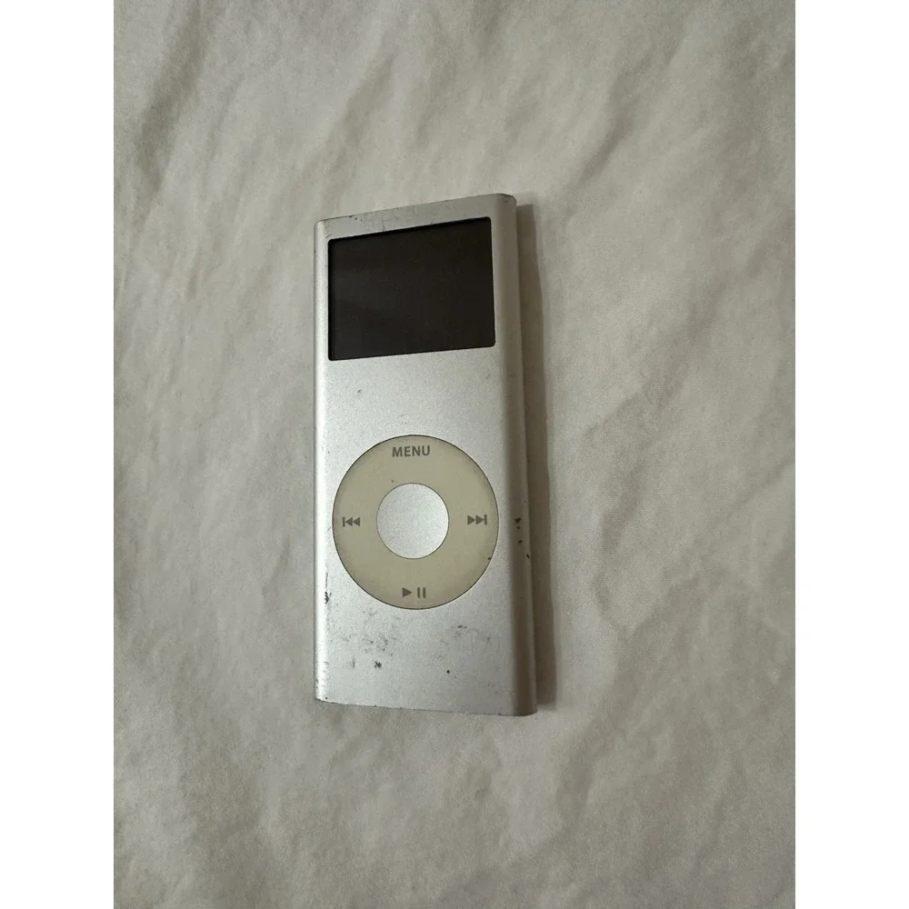 Apple‎ iPod Nano 2nd Generation Silver 4GB Vintage MP3 Player READ DESCRIPTION